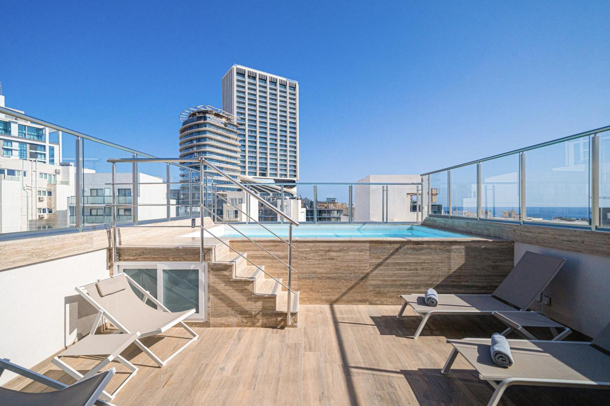Hotel Scirocco St Julian'S, Affiliated By Melia سانت جوليان المظهر الخارجي الصورة