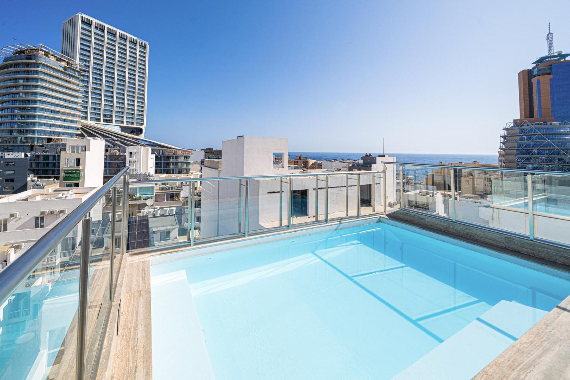 Hotel Scirocco St Julian'S, Affiliated By Melia سانت جوليان المظهر الخارجي الصورة
