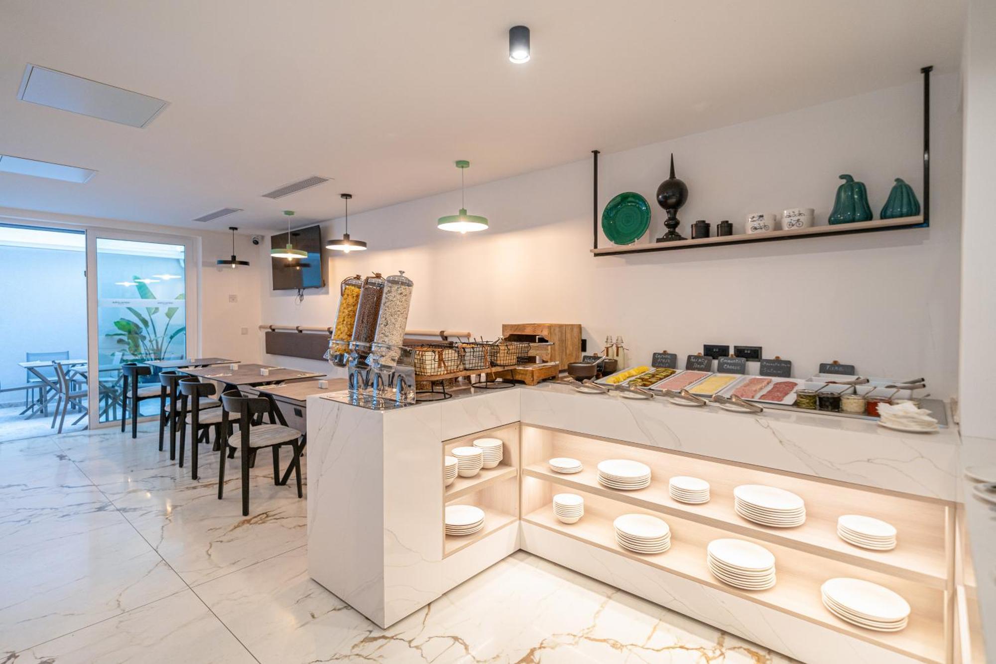 Hotel Scirocco St Julian'S, Affiliated By Melia سانت جوليان المظهر الخارجي الصورة