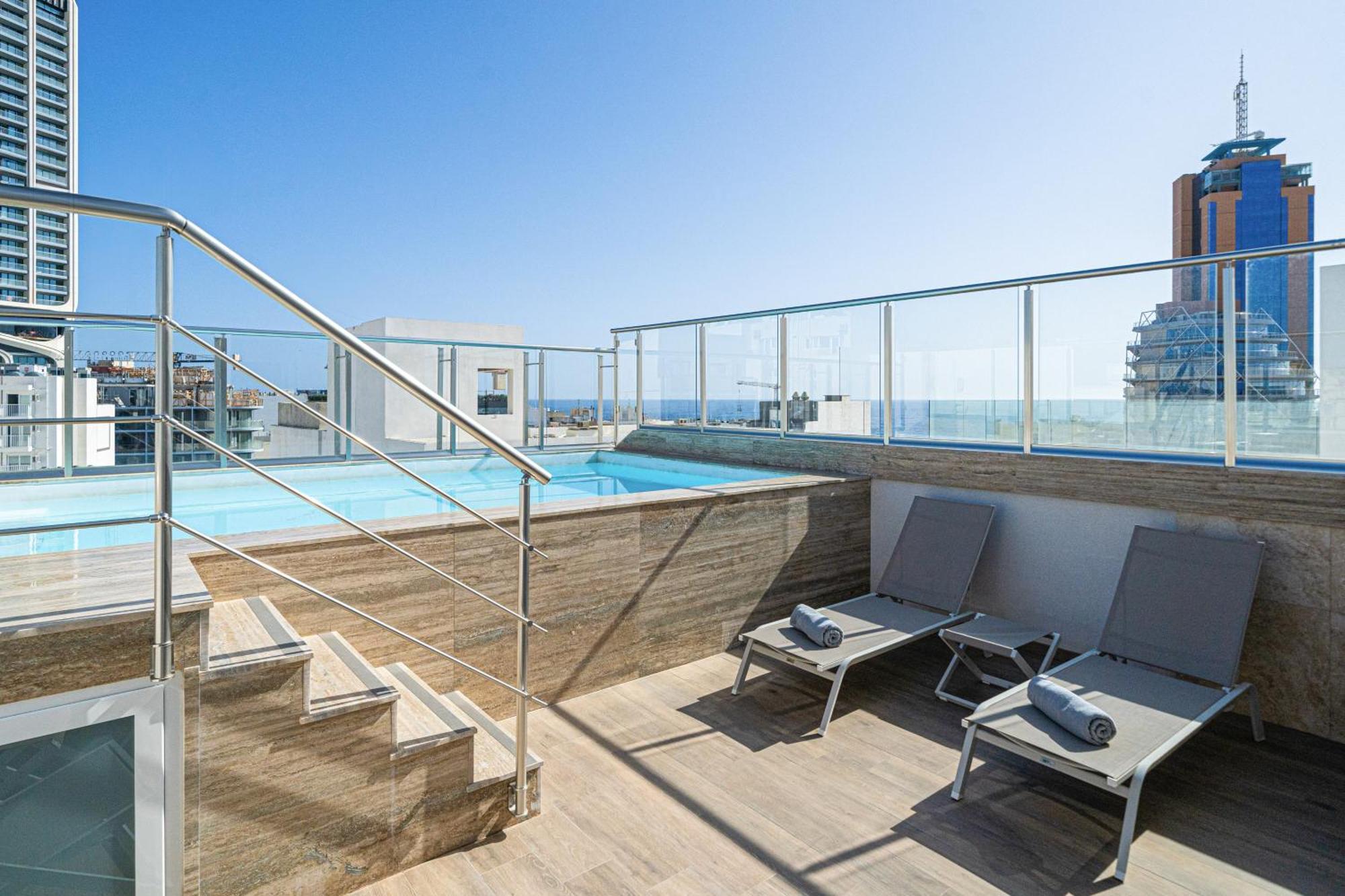 Hotel Scirocco St Julian'S, Affiliated By Melia سانت جوليان المظهر الخارجي الصورة