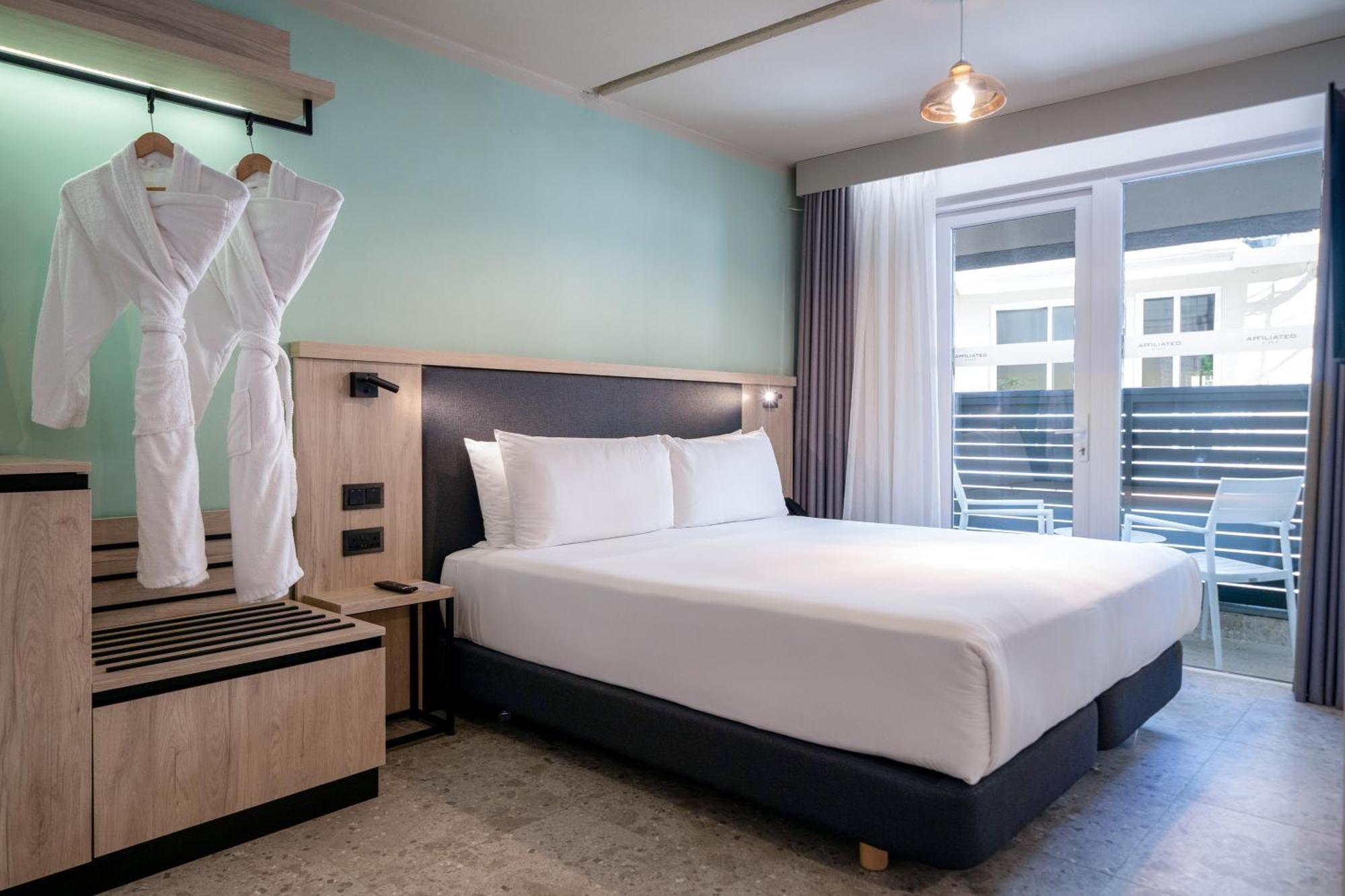 Hotel Scirocco St Julian'S, Affiliated By Melia سانت جوليان المظهر الخارجي الصورة